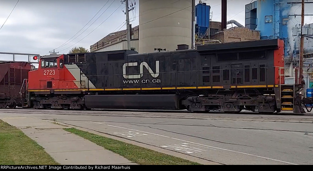 CN 2723